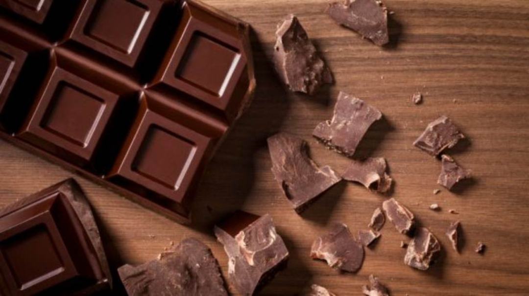 Nhiều tinh chất trong chocolate đen có công dụng giảm mỡ